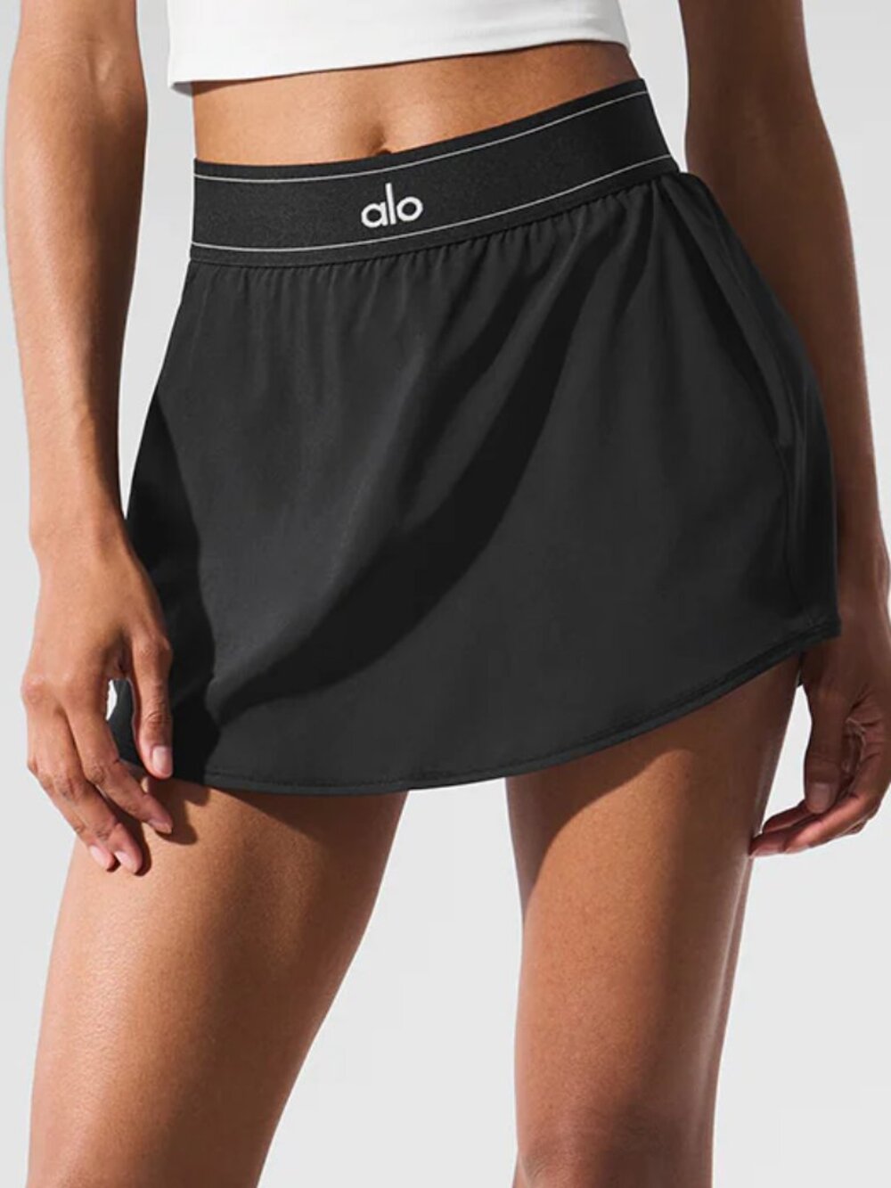 NWT Alo Yoga🤹‍♀️Match Point Tennis Skirt Black - Picture 2 of 7
